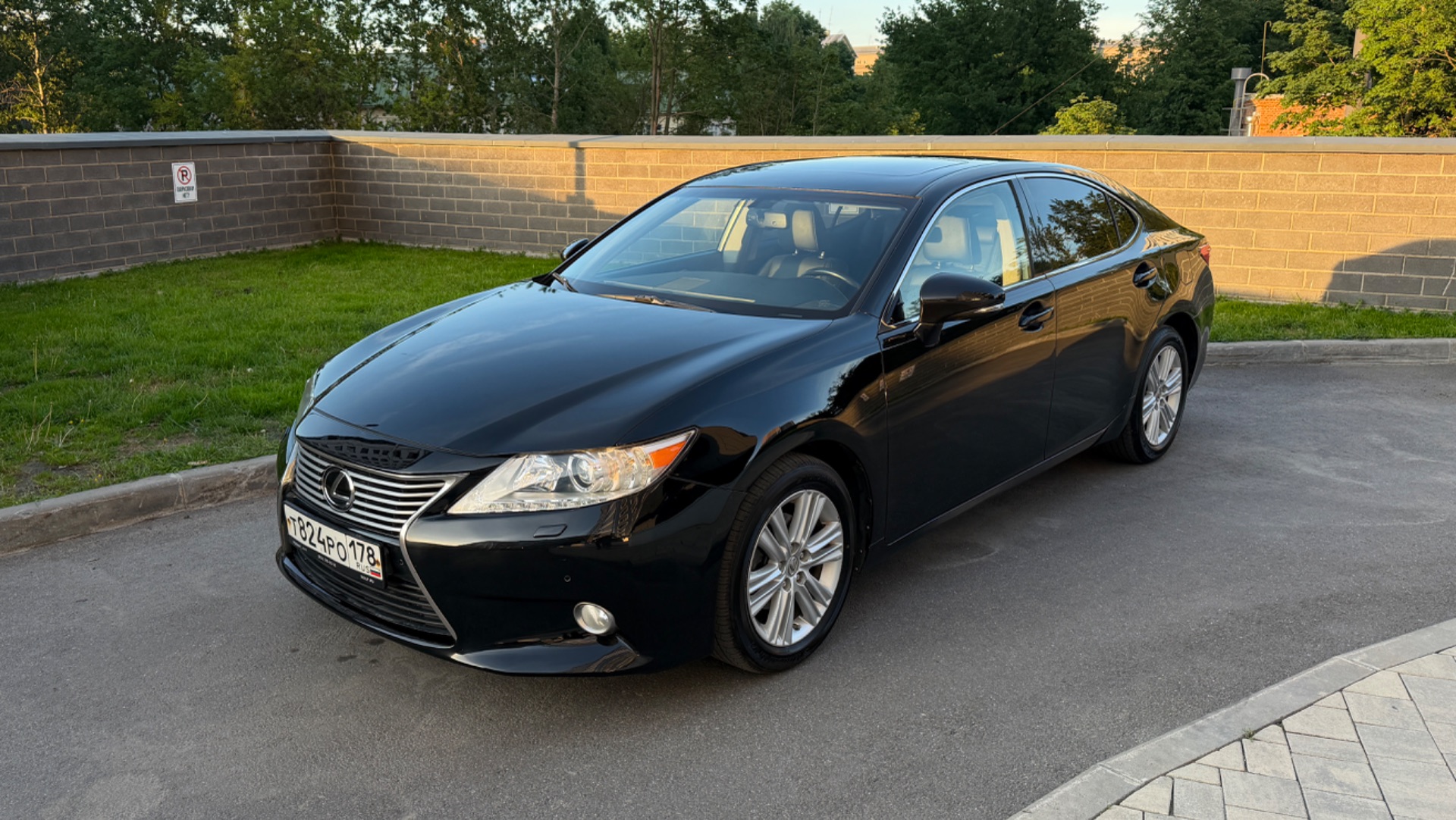Lexus ES 2.5 AT: действительно бизнес смотреть онлайн