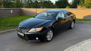 Lexus ES 2.5 AT: действительно бизнес