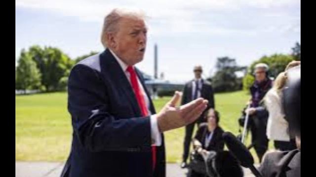 Дональд Трамп начал обсуждать возможность применения ядерного оружия против Ирана смотреть онлайн
