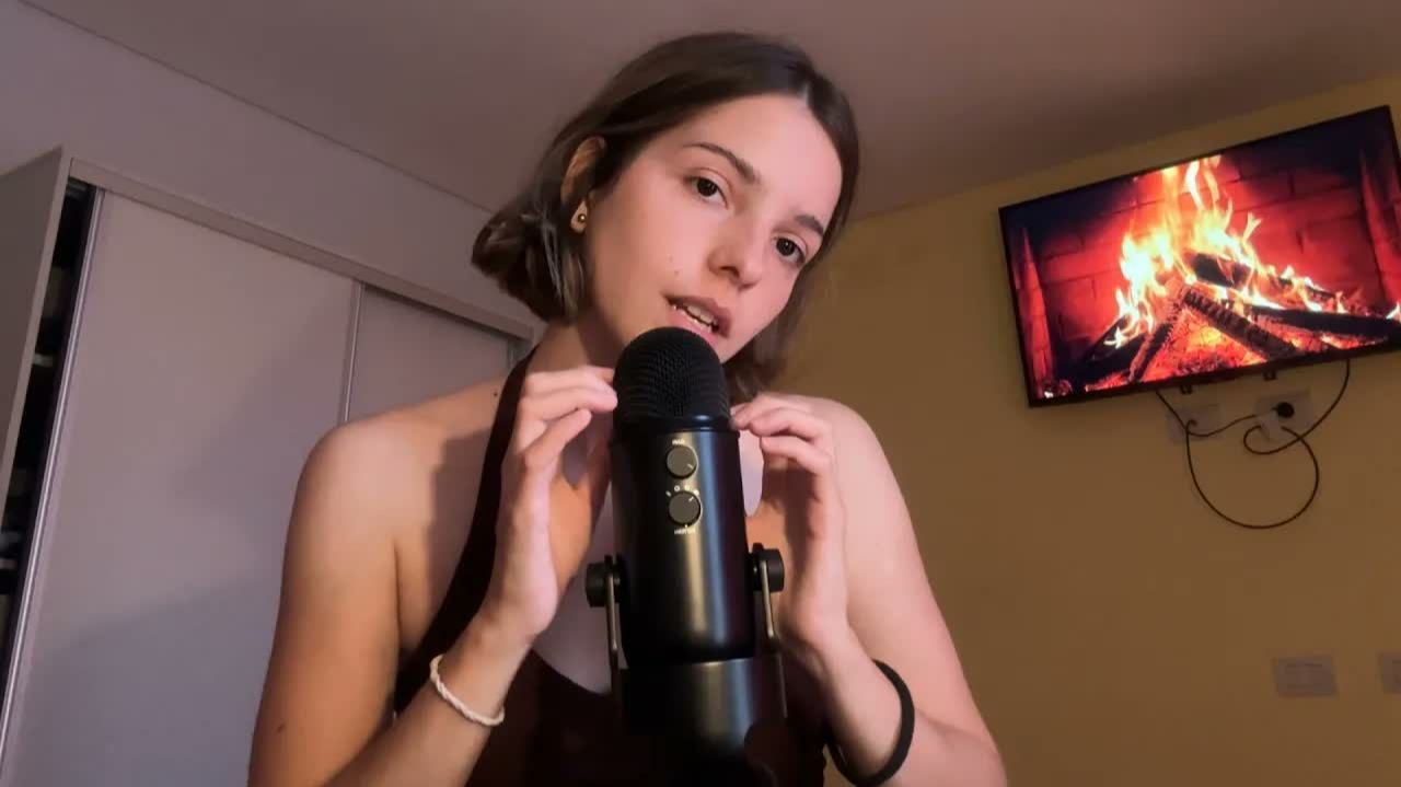 ASMR/АСМР — царапанье микрофона и мягкий шёпот (Vale)
