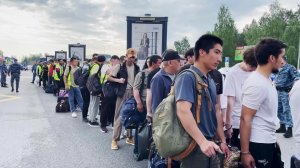 Пора домой: из Югры отправили полсотни нелегальных мигрантов