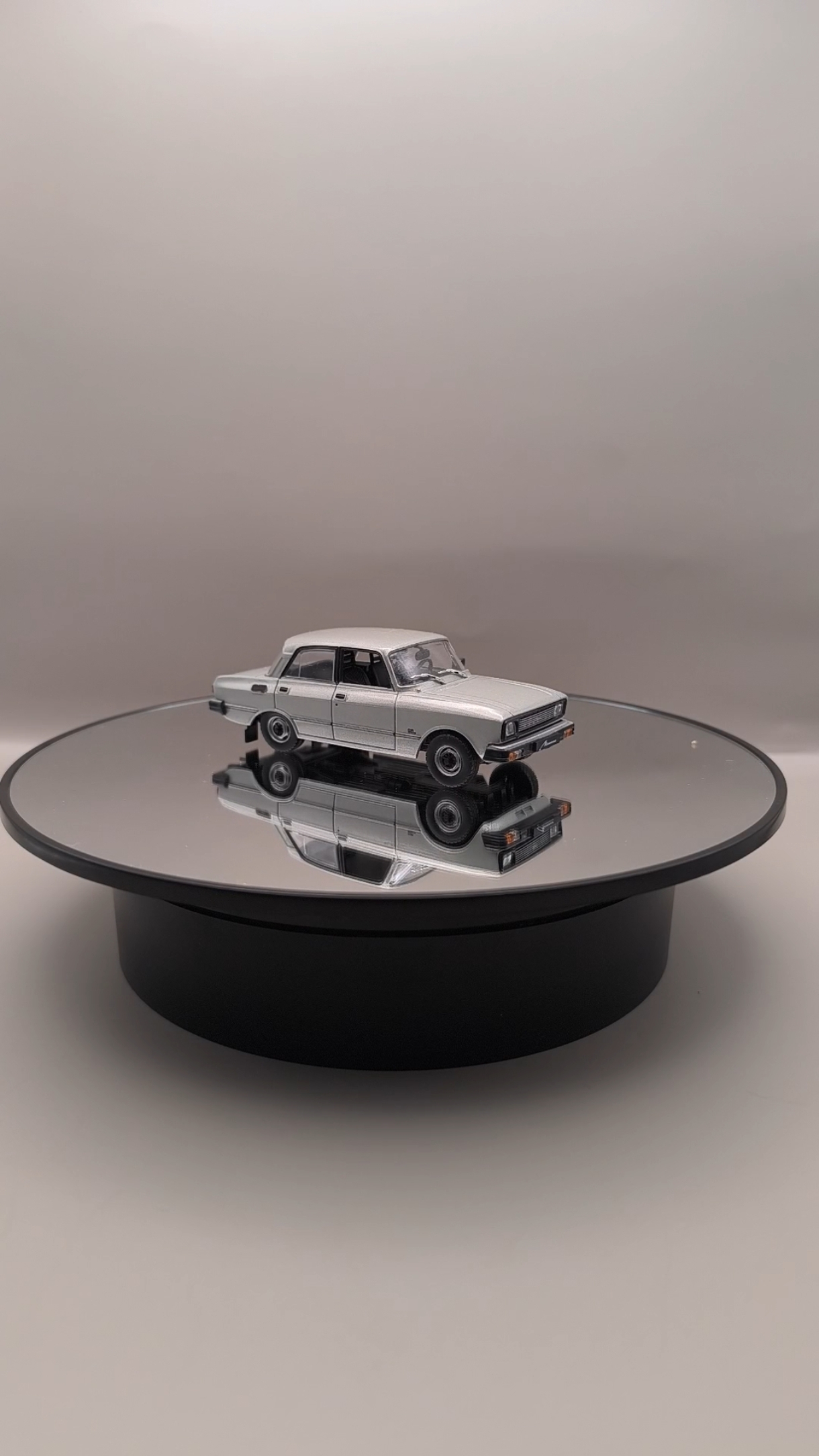 Москвич-2140SL серебристый 1980 1:43 Автолегенды СССР лучшее №54  DeAgostini