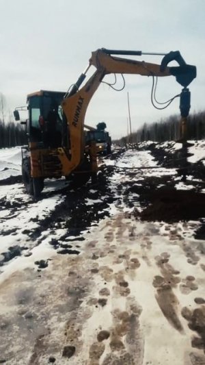 Гидровращатель RAY 7000. Километры электричества! ⚡️ Как тянут ЛЭП в Сибири 🥶 #shorts