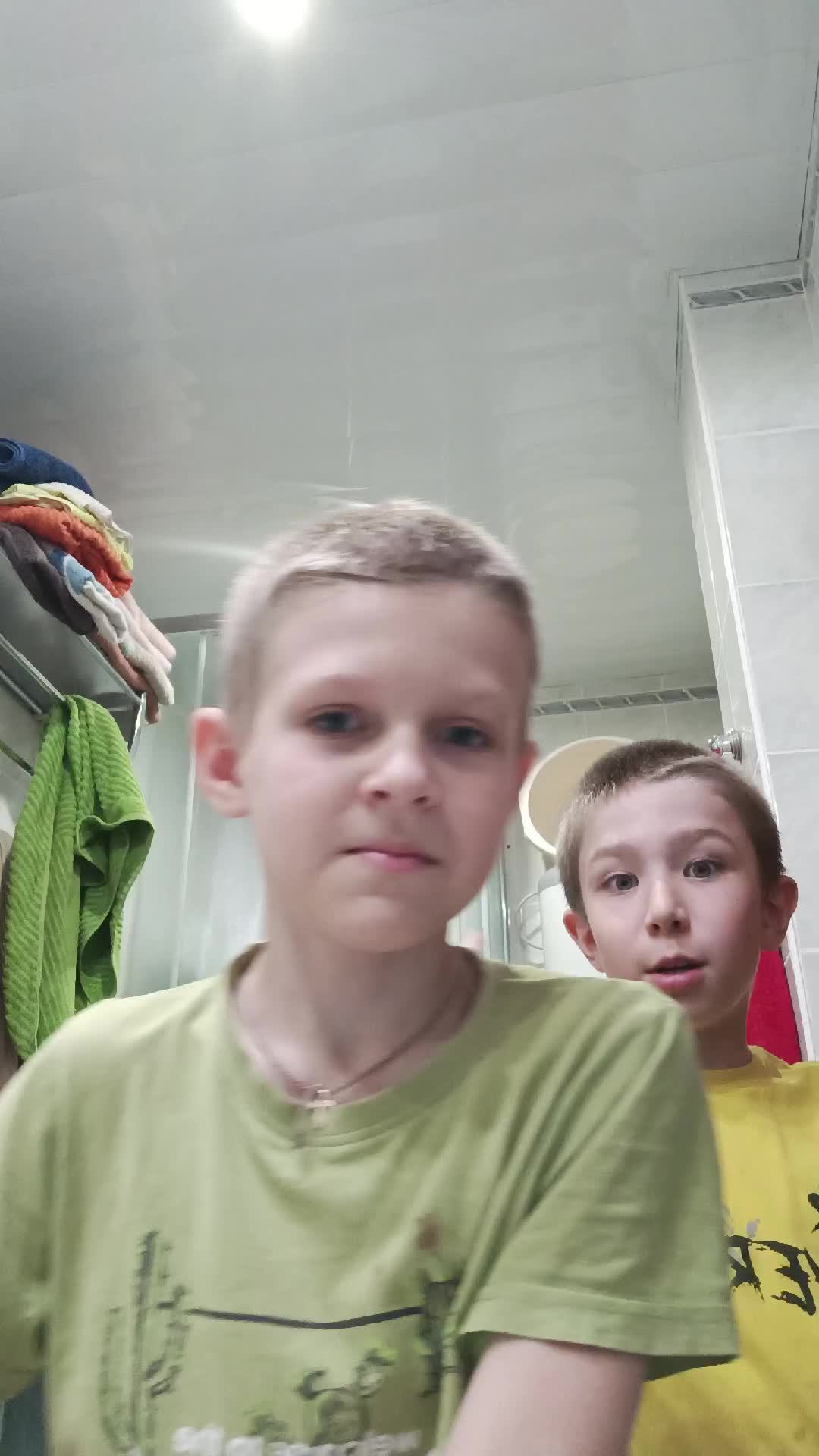 Проверяю опыт со своим другом 🤯