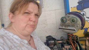 рабочие будни, а завтра выходной. праздник ура 12июня. день России матушки