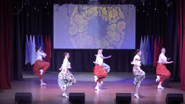 «С днем рождения, Россия!» смотреть онлайн