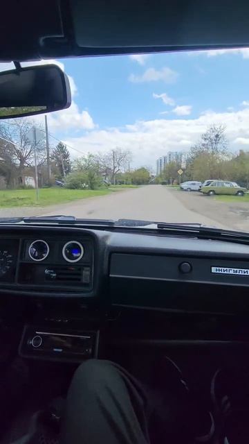 ЖИГУЛИ ЕДЕТ смотреть онлайн