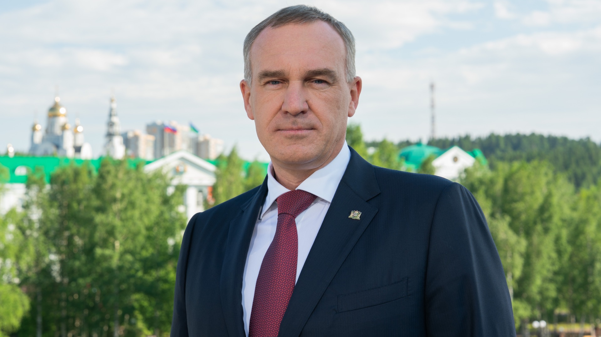 Поздравление Губернатора Югры Руслана Кухарука с Днем России