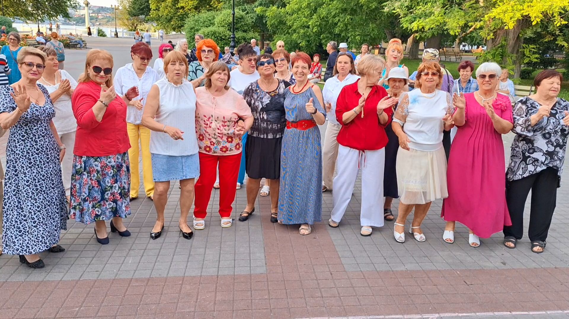 10.06.26 - Танцы на Приморском бульваре - Севастополь-ДР Саши и Юбилей Союзмультфильма-Сергей Соков смотреть онлайн