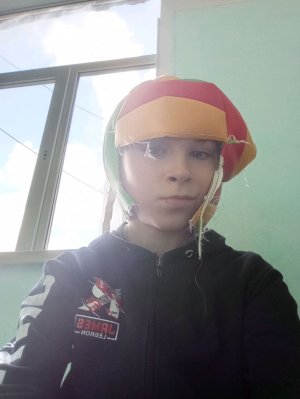 мы играем в прятки в заброшке