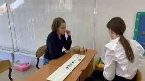 Пантюк Елена Викторовна-  отрывок занятия « дифференциация предлогов «на», «под»»