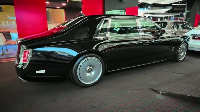 Rolls Royce Phantom 2026 - Интерьер и Экстерьер