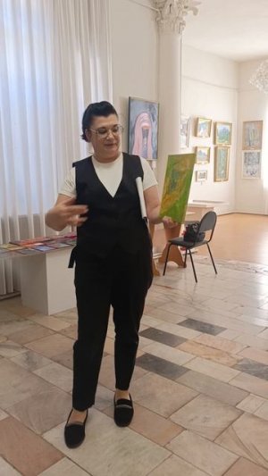 О картине ,, Я вижу,, куратор выставки музея Елена Владимировна