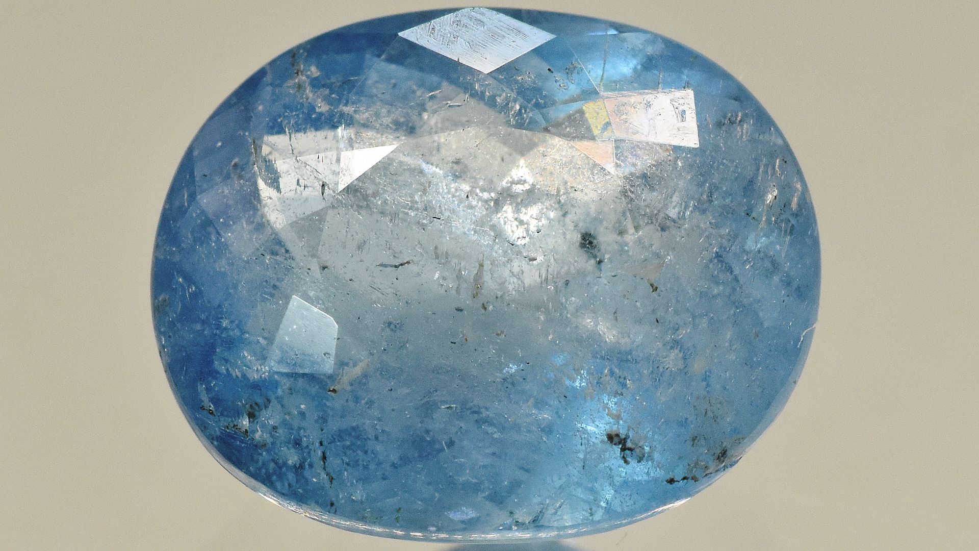 Аквамарин 4.51ct. Овал (Мозамбик)