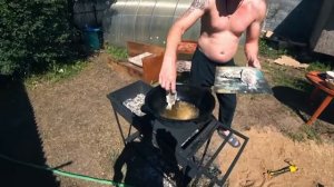 Вячеслав Гаранин/ Нажарили карасей/ Собака утащила мясо
