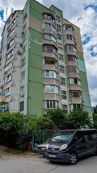 Обзор 1- комнатной квартиры на продажу в Ялте, Санаторный въезд