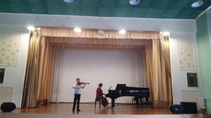 К. Мострас. Хоровод