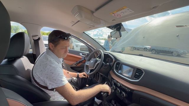 ОТКАТАЛ 190 ТЫСЯЧ КМ НА ВЕСТЕ, ПРИЕХАЛ ЗА НОВОЙ! Вот почему берут новую LADA VESTA SW CROSS 2026 смотреть онлайн