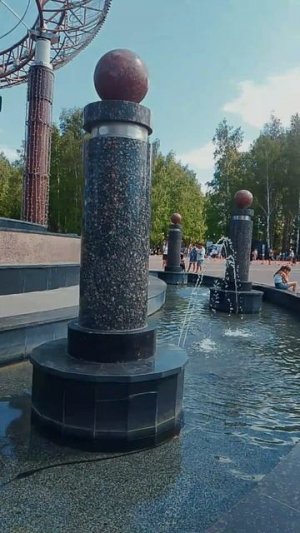 красивый город ﹥:3