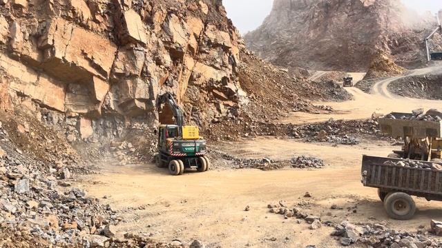 “Wow Hill Destruction ｜ Incredible Work By Quarry Rock jaw Crusher Machine.#stonecrusher смотреть онлайн