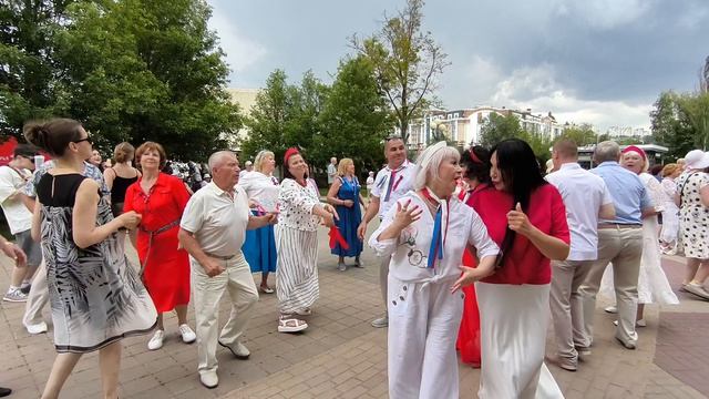 Танцующий Белгород........ 12.06.26. смотреть онлайн