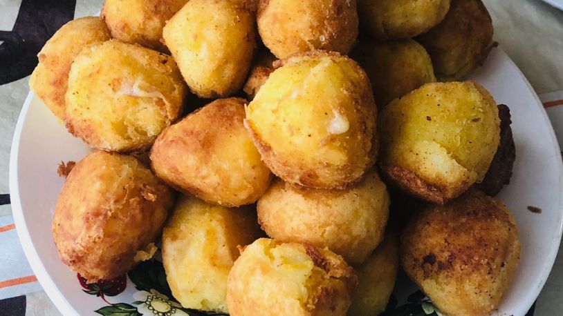 Картофельные шарики с фасолью.