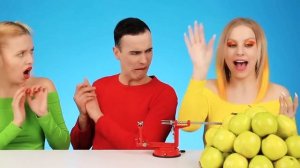 Красная еда vs Синяя еда Челлендж # Смешные ситуации с едой часть 11