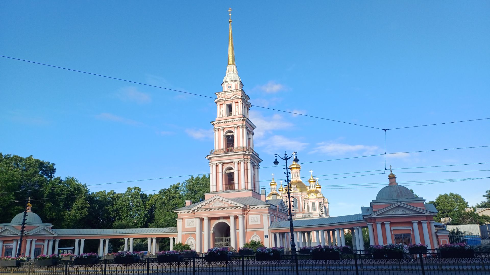 Бродилки по улицам Санкт-Петербурга смотреть онлайн