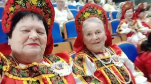 С ДНЁМ РОССИИ! / ИДУ НАВСТРЕЧУ к ДЕДУ /  ПРИГОТОВИЛ МАШИНУ / МЫ КРАСОТКИ! готовы выступать /
