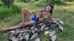 ловим огромных Карасей. Монстры-Чебаки. Рыбалка с Подругой