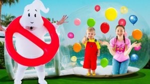 Дом из Шаров! Оливер и Мама Защищают Свой Волшебный Домик!