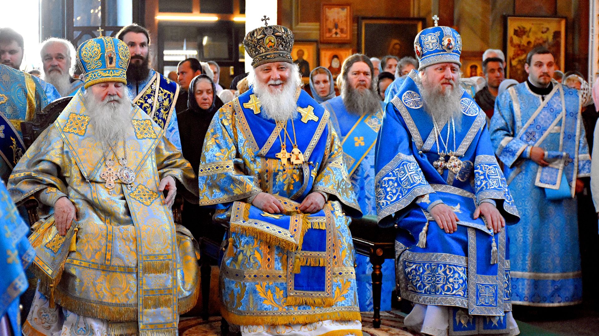 "Матерь Света, Матерь Мира, сохрани нас, помилуй нас!" (Задонский монастырь 2026г.) смотреть онлайн