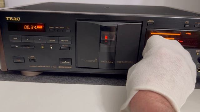 Кассетная дека Teac 7010 черный смотреть онлайн