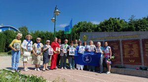 День России: ВСТРЕЧАЕМСЯ НА НАШЕМ ПАМЯТНИКЕ...