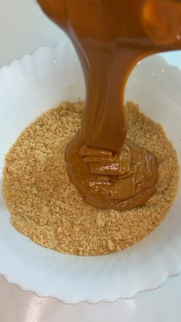 Вкусные пирожные, по вкусу напоминающие медовик 🍯 смотреть онлайн
