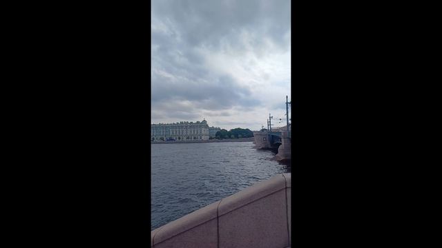 Дворцовый мост. смотреть онлайн