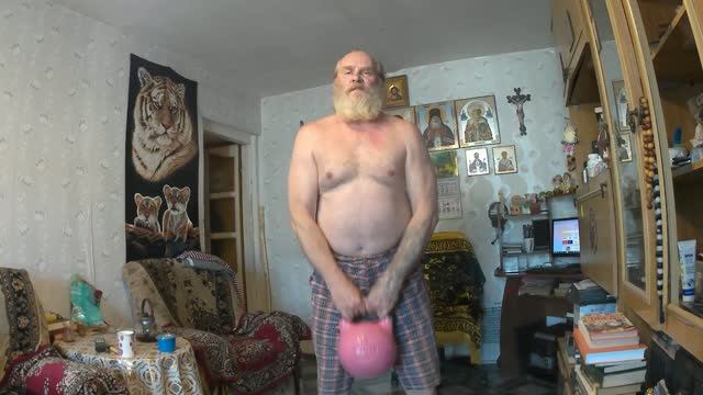 Вечерняя тренировка с гирей (снижаем нагрузку)
