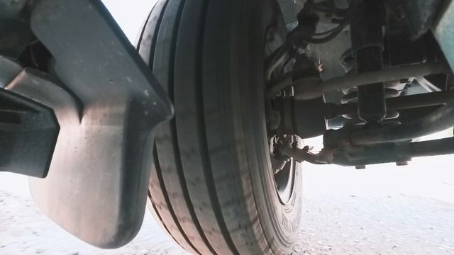 Как работает подвеска Lada Niva Travel 1.7 на грунтовке: крупный план смотреть онлайн