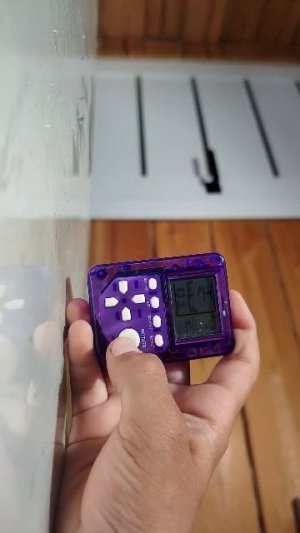первый стрим играю в разные игры