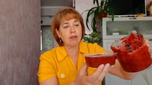Как заготовить жимолость на зиму.