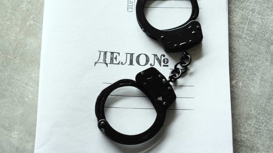 Мусорные короли из КБР вместо уплаты налогов покупали квартиры и элитные авто смотреть онлайн
