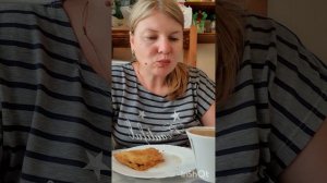 Мукбанг. Чебуреки