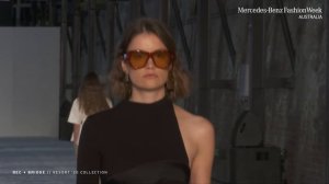 Показ женской коллекции Bec + Bridge Resort 2020