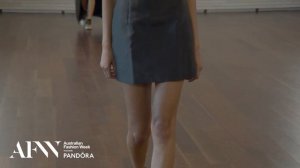Показ женской коллекции Beare Park Pre-Fall 2026