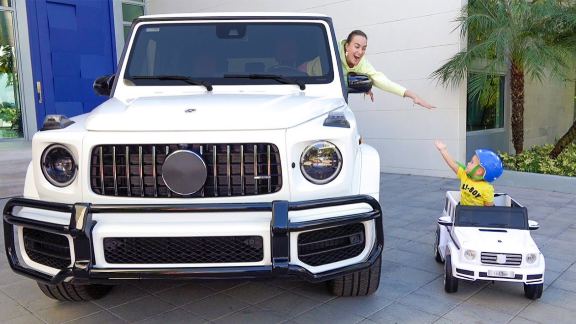 Влади и Ники преобразуют мамин G Wagon и катаются на монстр-траках смотреть онлайн