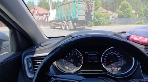 Купил шторку на Kia ceed sw 2021, еду за огромным манипулятором груженым металлом