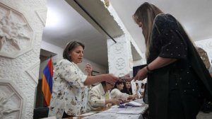 ЦИК Армении аннулировал итоги голосования на двух избирательных участках