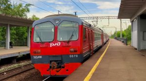 ЭД4М 0070 сообщением Гатчина Балтийская - Санкт-Петербург на перегоне Лигово - Броневая. Пл. Дачное