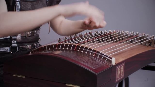 【指彈古箏】Thunderstruck - AC_DC 「鼓箏」究極進化完成！