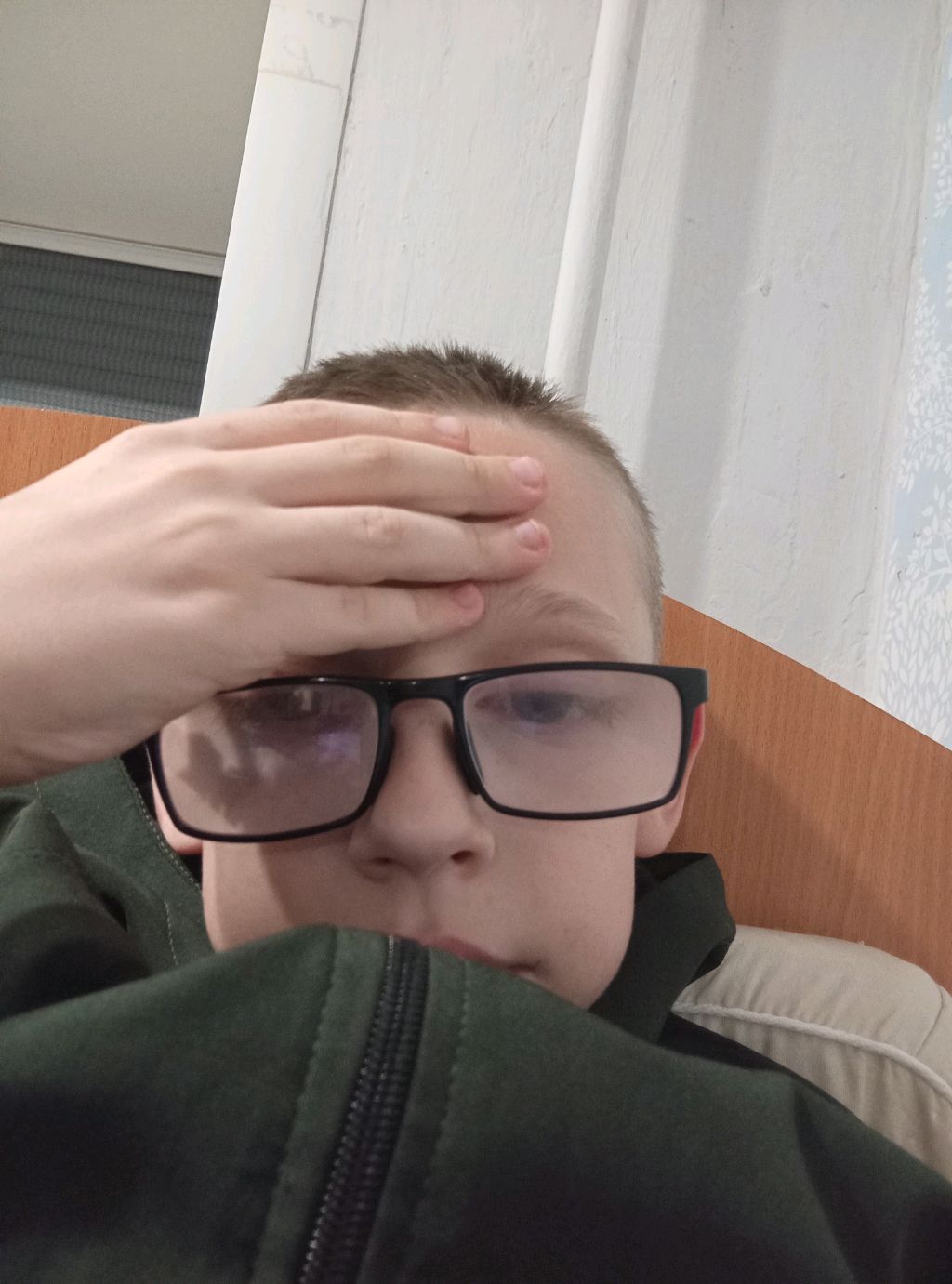 З А Б О Л Е Л
